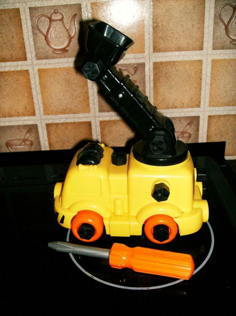 gele plastieke auto kraan met schroeven, Ophalen of Verzenden, Gebruikt