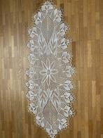 Chemin de table tricoté artificiel: 97 x 32 cm, Antiquités & Art, Enlèvement ou Envoi