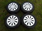 Winterset Mercedes A of B bouwjaar 2014 15inch 5mm & 8mm, Auto-onderdelen, Banden en Velgen, Ophalen, Gebruikt, 15 inch, Winterbanden
