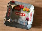 Nieuwe PYREX ovenschaal van 2 liter (25 x 21 cm), Ophalen of Verzenden, Nieuw, Glas, Overige typen