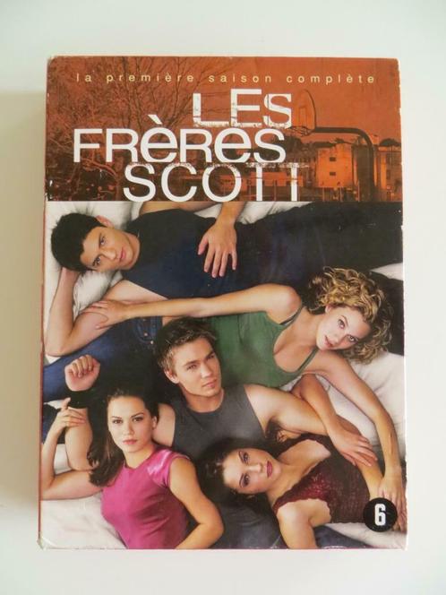 Coffret 6 DVD Les frères Scott (One Tree Hill) saison 1, CD & DVD, DVD | TV & Séries télévisées, Utilisé, Autres genres, Coffret