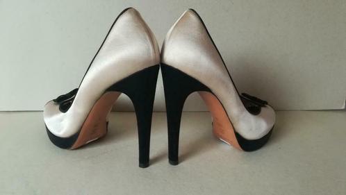 594B * Casadei - luxe vollederen luxe schoenen (39), Kleding | Dames, Schoenen, Gedragen, Pumps, Grijs, Verzenden