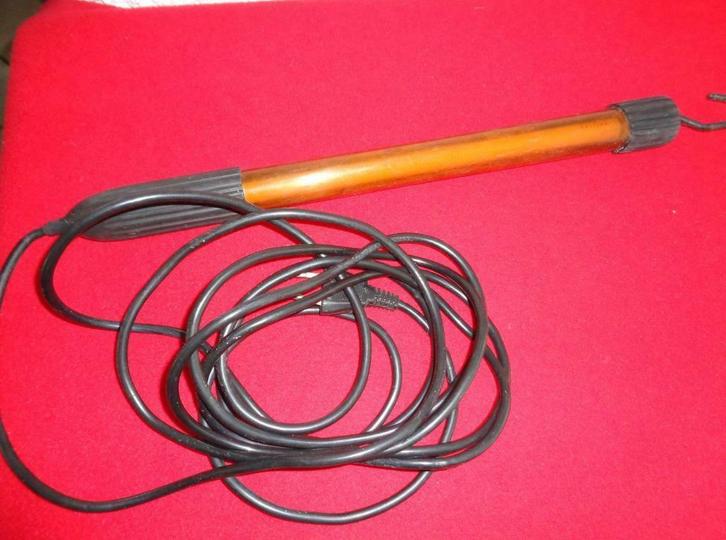 Baladeuse Néon avec câble. Occasion., Bricolage & Construction, Éclairage de chantier, Utilisé, Autres types, Enlèvement ou Envoi