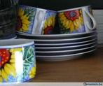 service à café 6 tasses - 6 soucoupes - 6 assiettes à desser, Ophalen, Zo goed als nieuw, Overige materialen, Kop(pen) en/of Schotel(s)