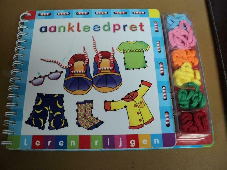 Leren rijgen :  aankleedpret, Kinderen en Baby's, Speelgoed | Educatief en Creatief, Zo goed als nieuw, Ophalen of Verzenden