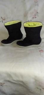 Paire de pantoufles botte caoutchouc et tissu pt 22, Enlèvement ou Envoi, Comme neuf, Pantoufles