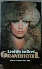 BOEK - LIEFDE IN HET GRANDHOTEL, Boeken, Ophalen of Verzenden, Zo goed als nieuw