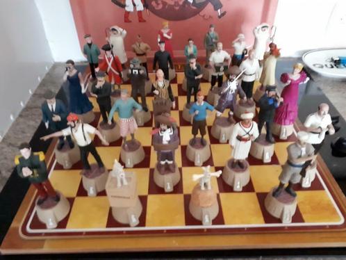 64 figurines jeu d’échecs tintin, Collections, Personnages de BD, Neuf, Statue ou Figurine, Tintin, Enlèvement ou Envoi