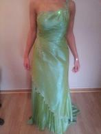 Robe de soirée - vert pistache /// Feestkledij groen, Groen, Gedragen, Maat 38/40 (M), Onder de knie