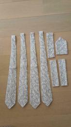 4 luxe zijden dassen + pochetten, Enlèvement ou Envoi, Comme neuf, Gris, À motif