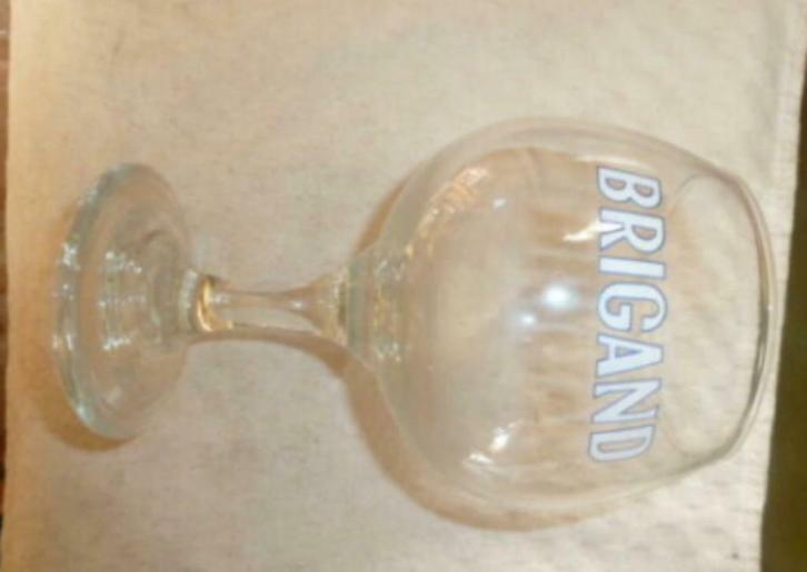 #F bier glas BRIGAND " witte letters " Brij. Van Honsebrouck, Verzamelen, Glas en Drinkglazen, Gebruikt, Bierglas, Ophalen of Verzenden