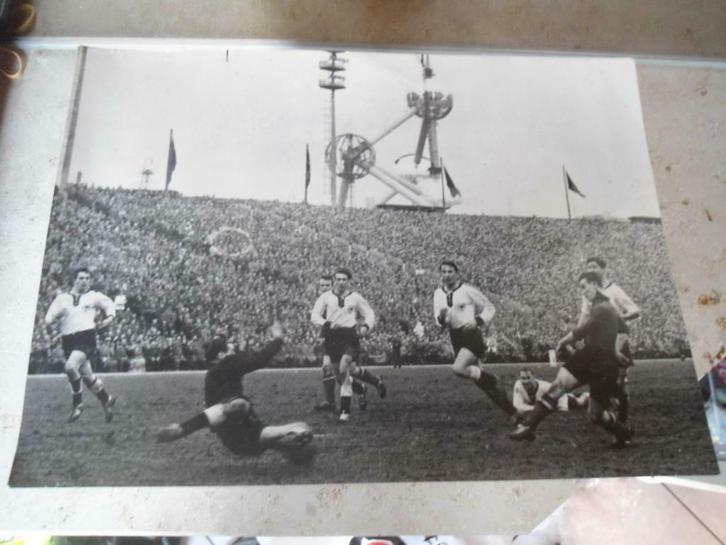 TRES Rare Photo ( copie ) de +/- 1957 de la Construction  de, Verzamelen, Overige Verzamelen, Gebruikt, Ophalen of Verzenden