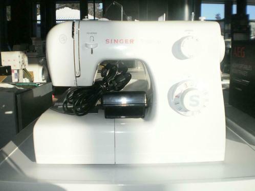 Singer Tradition, Hobby en Vrije tijd, Naaimachines en Toebehoren, Zo goed als nieuw, Naaimachine, Singer, Ophalen