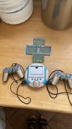 Ancienne console avec 2 manettes et 4 jeux fonctionne très, Gebruikt, Met 2 controllers