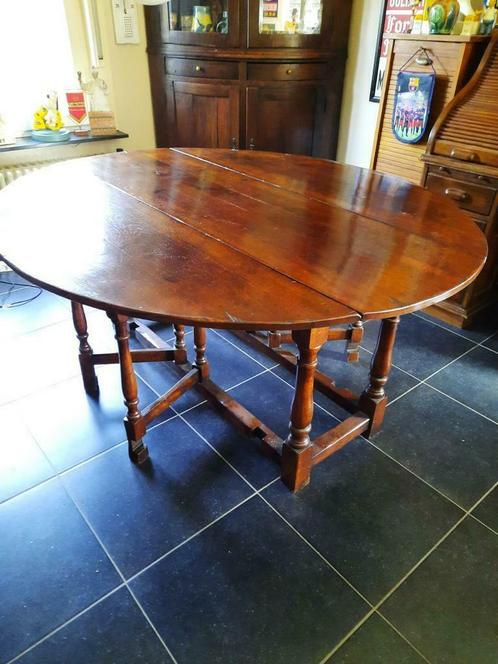 Antieke inklaptafel en 6 stoelen met gedraaide poten ., Antiek en Kunst, Antiek | Meubels | Stoelen en Sofa's, Ophalen