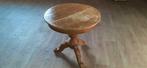 Très jolie petite table ronde en chêne faite par un artisan, Ophalen
