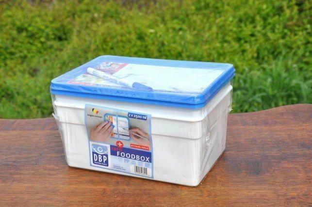 2 boites de conservation 2L500 + feutre pour noter sur boite, Maison & Meubles, Cuisine| Tupperware, Neuf, Enlèvement ou Envoi