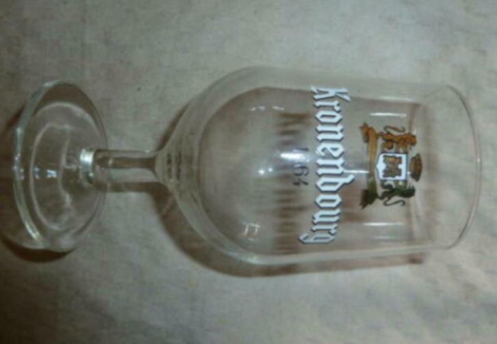 #G bier glas KRONENBOURG 1664 0,25 ' glas op voet ', Verzamelen, Glas en Drinkglazen, Nieuw, Bierglas, Ophalen of Verzenden