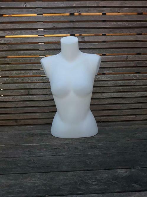 Mannequin tronc dame en plastique blanc, Hobby & Loisirs créatifs, Couture & Fournitures, Comme neuf, Mannequin, Enlèvement