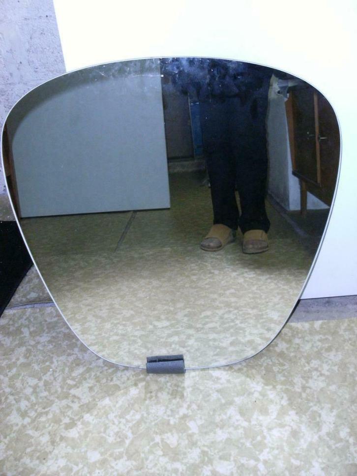 Spiegel zonder lijst ( 0,5 cm dikte ), Huis en Inrichting, Woonaccessoires | Spiegels, Zo goed als nieuw, Ophalen