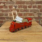 Decoratieve locomotief 2019243, Ophalen