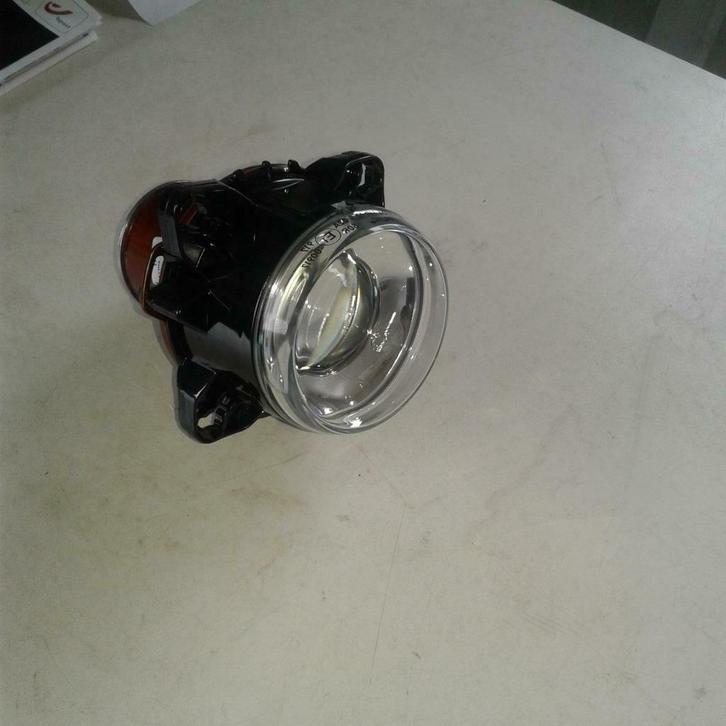 Koplamp Hella 1BL-008193-011, Auto-onderdelen, Vrachtwagen-onderdelen, Mercedes-Benz, Verlichting, Nieuw, Ophalen of Verzenden