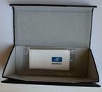 Driehoekige brillenkoker van hoge kwaliteit Essilor, Handtassen en Accessoires, Zonnebrillen en Brillen | Dames, Overige merken