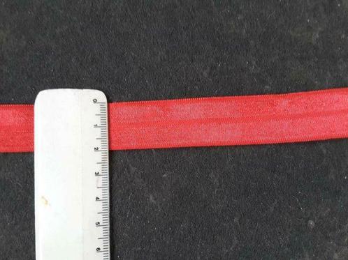 20 mm rood elastisch lint voorgevouwen 71% polyester E20R, Hobby en Vrije tijd, Naaien en Fournituren, Nieuw, Ophalen of Verzenden