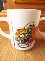 superbe mug les schtroumpfs en arcopal, Maison & Meubles, Tasse(s) et/ou soucoupe(s), Enlèvement ou Envoi, Neuf