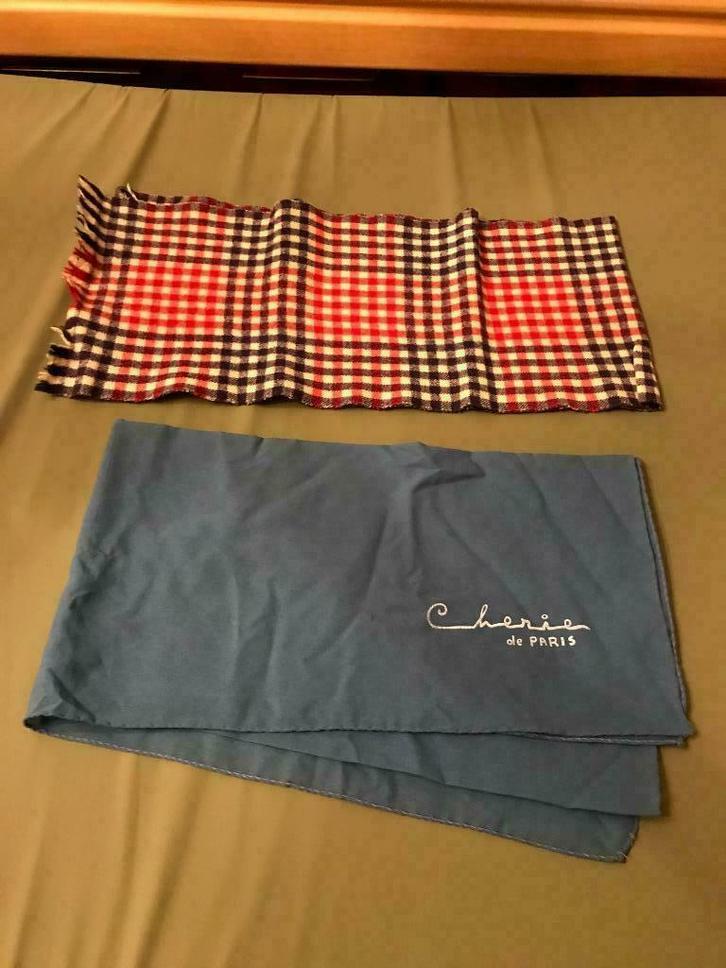 Mooie sjaaltjes in toffe kleuren., Kleding | Dames, Mutsen, Sjaals en Handschoenen, Zo goed als nieuw, Sjaal, Ophalen