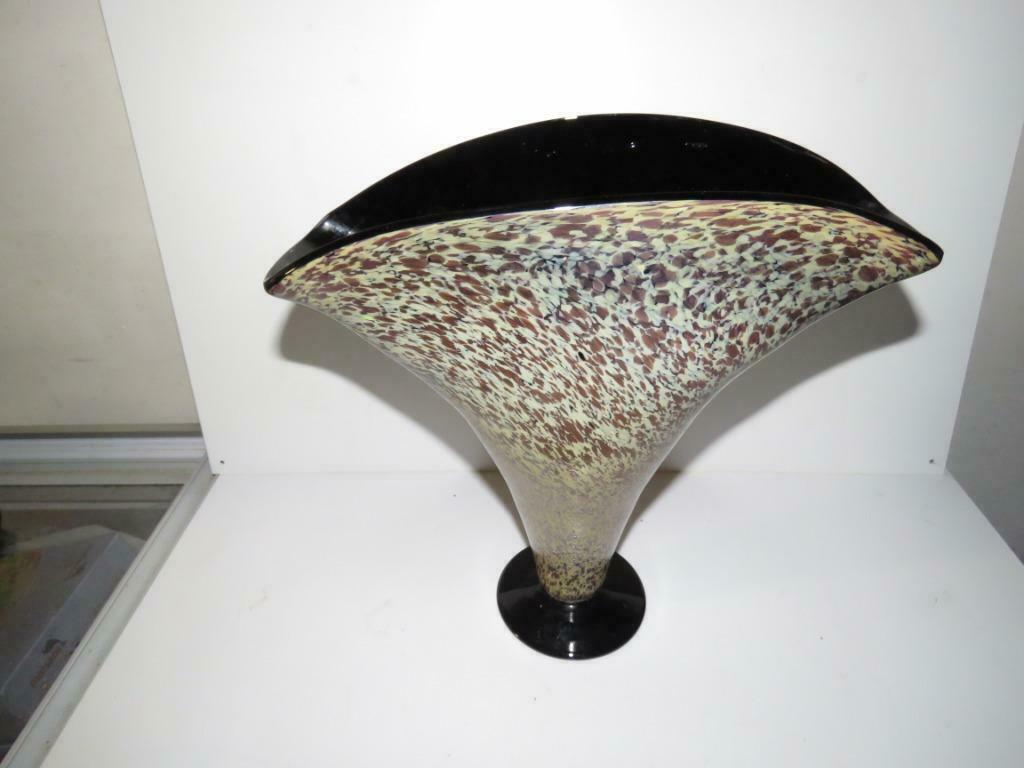 Vase éventail en céramique, Maison & Meubles, Moins de 50 cm, Enlèvement ou Envoi, Autres couleurs, Poterie ou Porcelaine