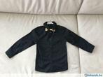 Zwart hemd met goudkleurige strik - maat 3/4 jaar, Kinderen en Baby's, Verzenden, Gebruikt, Jongen, Shirt of Longsleeve
