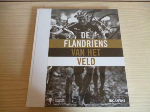 NIEUW boek 'De Flandriens van het veld', Livres, Livres de sport, Neuf, Course à pied et Cyclisme, Enlèvement