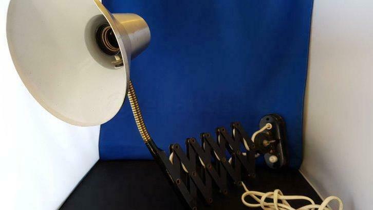 Zilvergrijze Hala Schaarlamp, 1960s, Antiek en Kunst, Antiek | Verlichting