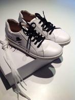 Sneakers wit met zwart print, Sneakers, Ophalen of Verzenden, Wit, Zo goed als nieuw