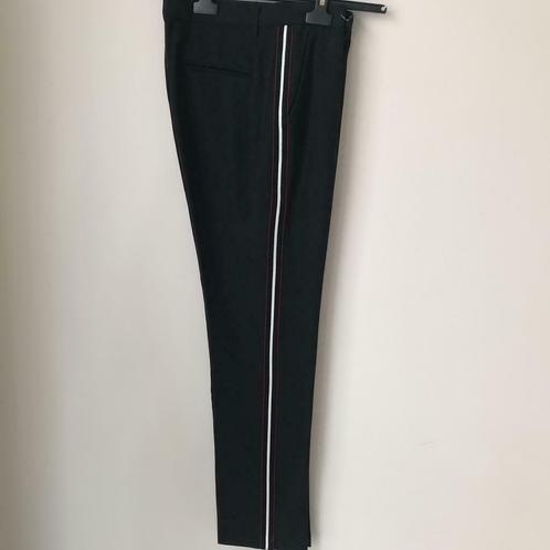 See U Soon, zwarte broek maat 40, Kleding | Dames, Broeken en Pantalons, Zo goed als nieuw, Maat 38/40 (M), Zwart, Lang, Ophalen of Verzenden