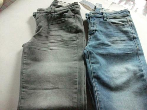 2 nouveaux jeans femmes Esprit W 26 x L 30 - 1 noir + 1 bleu, Vêtements | Femmes, Culottes & Pantalons, Neuf, Taille 36 (S), Bleu