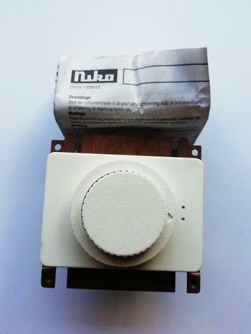 variateur dimmer NIKO 1000w/va pr20 & pr95) beschikbaar voor biedingen