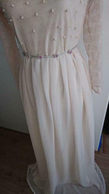 Prachtige elegante kaftan/marokkaanse jurk/takchita te koop beschikbaar voor biedingen