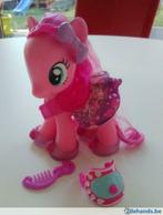 My Little Pony Pinkie Pie 15 cm + 2 verkleedsetjes, Kinderen en Baby's, Speelgoed | My Little Pony, Gebruikt, Ophalen of Verzenden