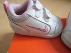 Nike schoentjes (maat 18,5), Kinderen en Baby's, Babykleding | Schoentjes en Sokjes, Schoentjes, Meisje, Ophalen of Verzenden