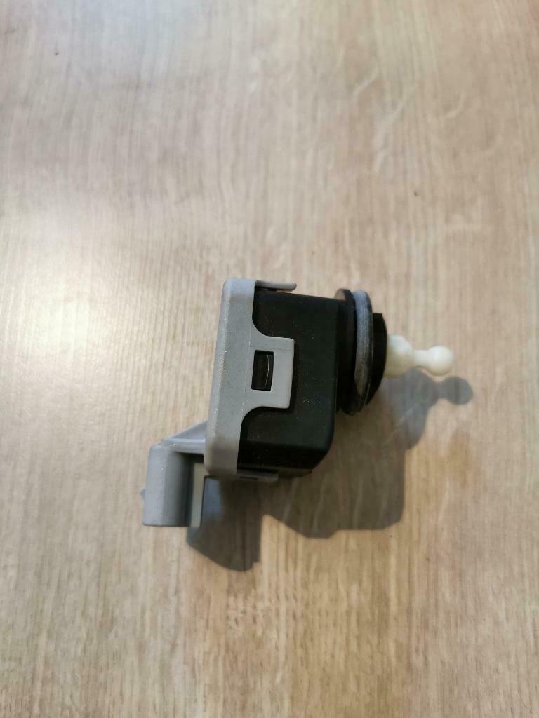 koplamp stelmotor  OPEL Astra/ CHRYSLER PT cruiser, Ophalen of Verzenden, Chrysler