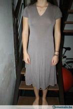 robe grise melvin taille 42, Vêtements | Femmes, Enlèvement ou Envoi, Porté, Taille 42/44 (L), Gris