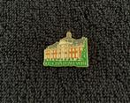 PIN - LE CHATEAU VERT, Verzamelen, Verzenden, Gebruikt, Overige onderwerpen, Speldje of Pin