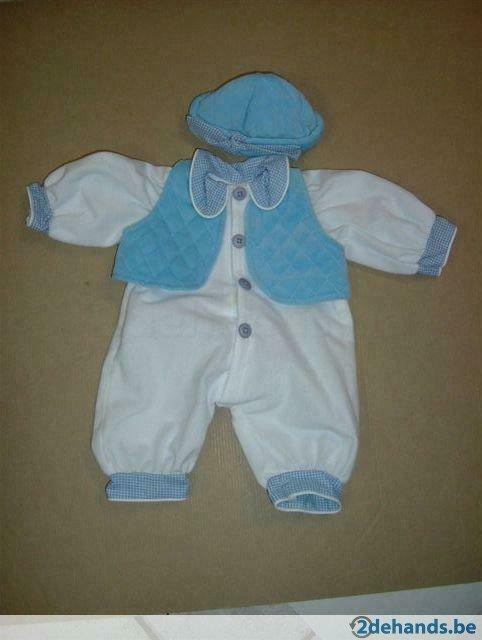 mooi poppen kleedjes 20cm tot 25 cm romp lengte 15 naar 10€, Kinderen en Baby's, Speelgoed | Poppen, Gebruikt, Babypop, Ophalen of Verzenden