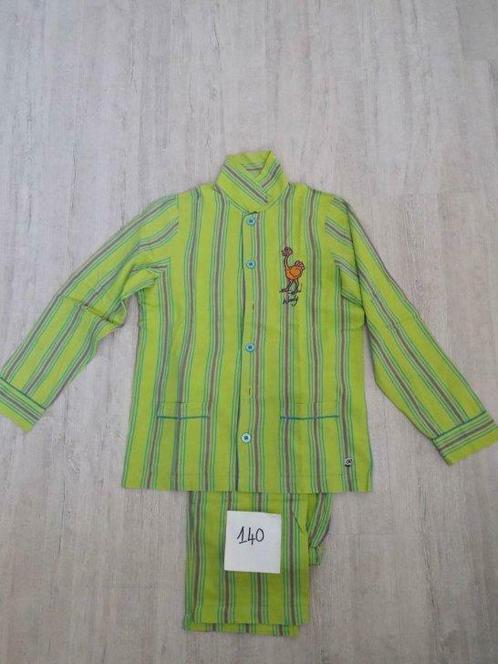 Pyjama Woody struisvogel - Maat 140, Enfants & Bébés, Vêtements enfant | Taille 140, Utilisé, Garçon, Vêtements de nuit ou Sous-vêtements