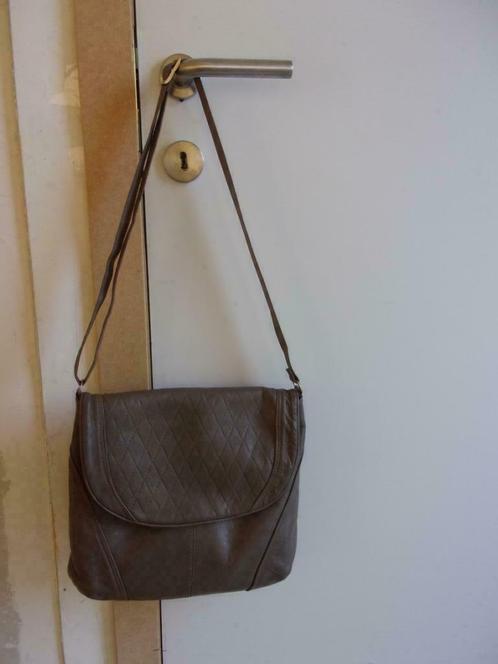 3 sacs à main et accessoires AU CHOIX, Bijoux, Sacs & Beauté, Sacs | Sacs à bandoulière, Neuf, Enlèvement ou Envoi