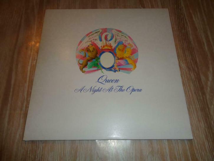 QUEEN - A Night at the Opera - made UK, Cd's en Dvd's, Vinyl | Rock, Zo goed als nieuw, Poprock, 12 inch, Ophalen of Verzenden