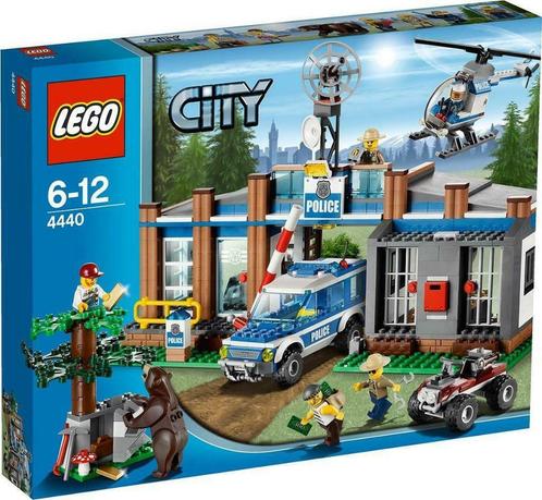 Lego 4440 Bospolitiebureau NIEUW & SEALED  Elders 185€, Kinderen en Baby's, Speelgoed | Duplo en Lego, Nieuw, Lego, Complete set