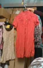 veel  dan 2000 vrouwenkleding 34/40 +another